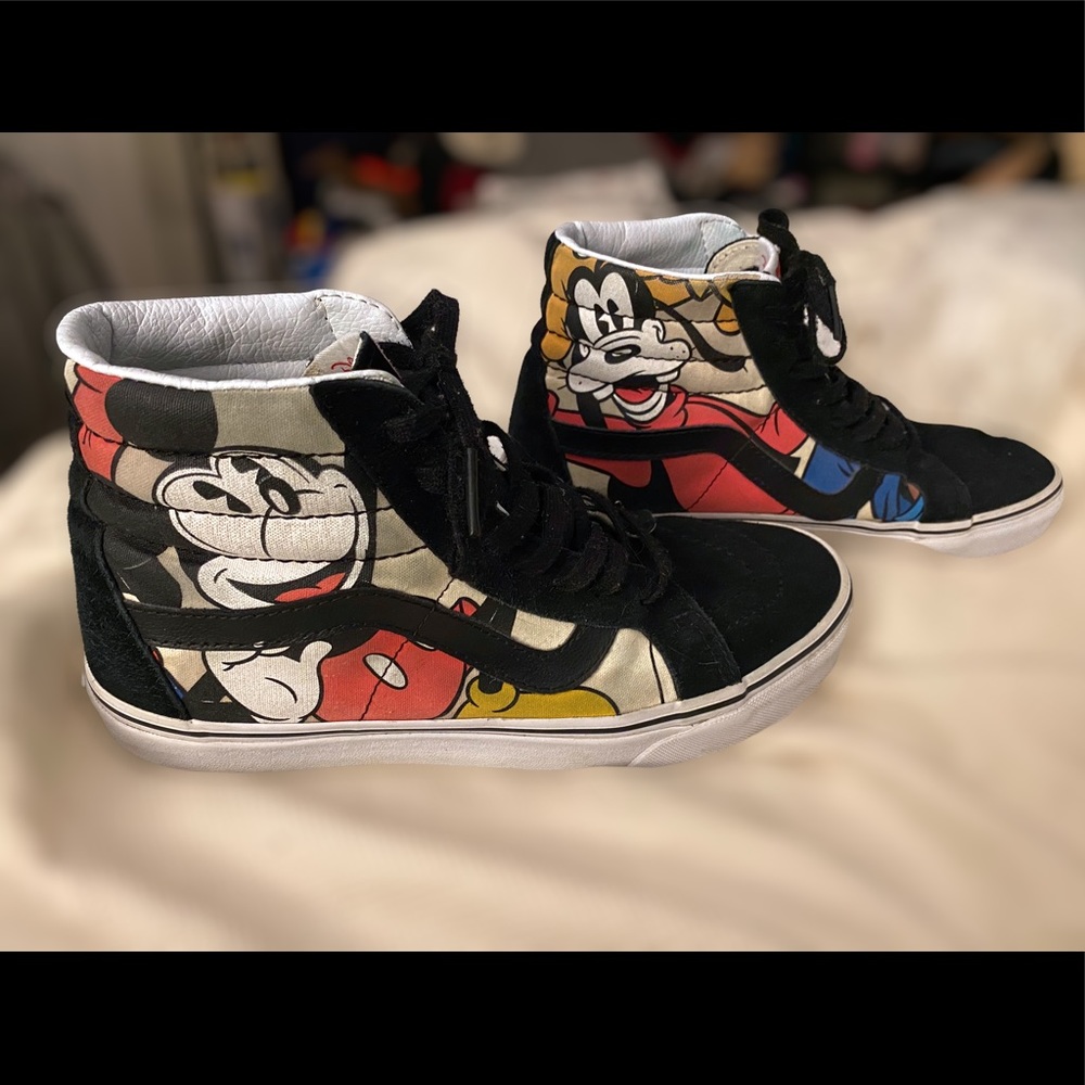 Disney x Vans Sk8-Hi feat. Mickey, Pluto, Goofy, & Donald - mens 8/wmns 9.5